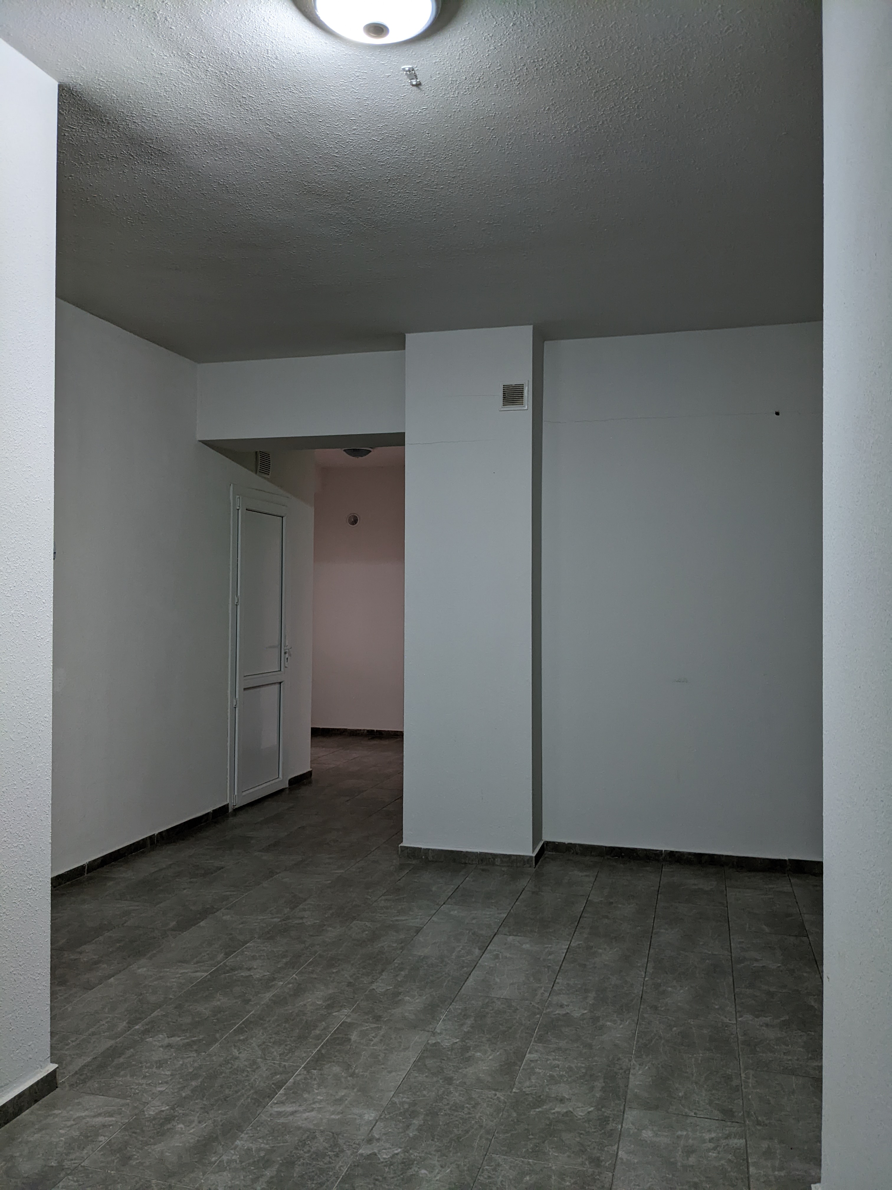 VÂNDUT Apartament de vânzare, Chișinău, sec. Telecentru, 2 odăi cu living euro reparate, 64 m2, et.5