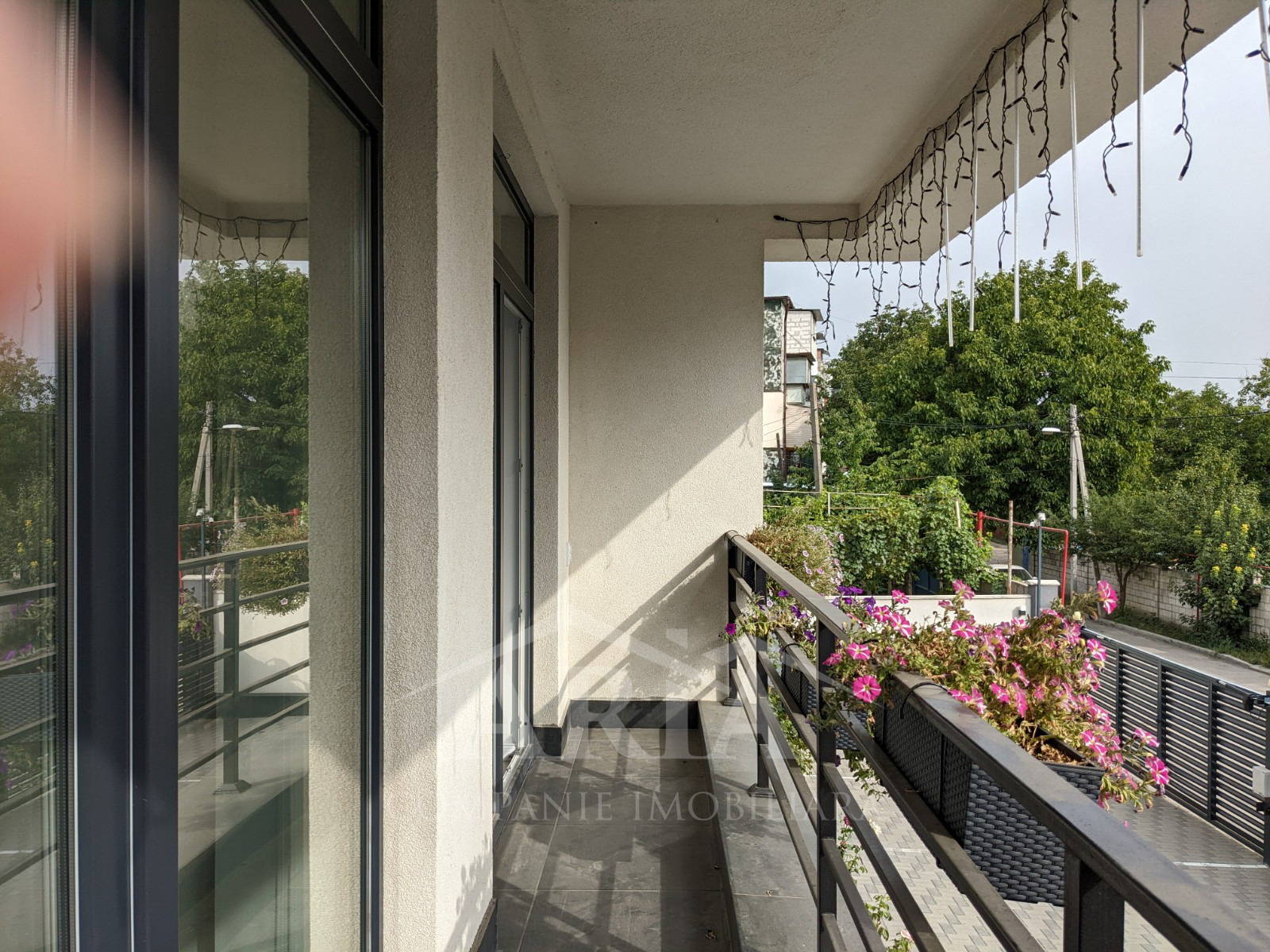 Apartament de vânzare, Chișinău, sec. Buiucani, Bloc Nou, 2 odăi + living, Club House Panoramic, 74 m2, et.2