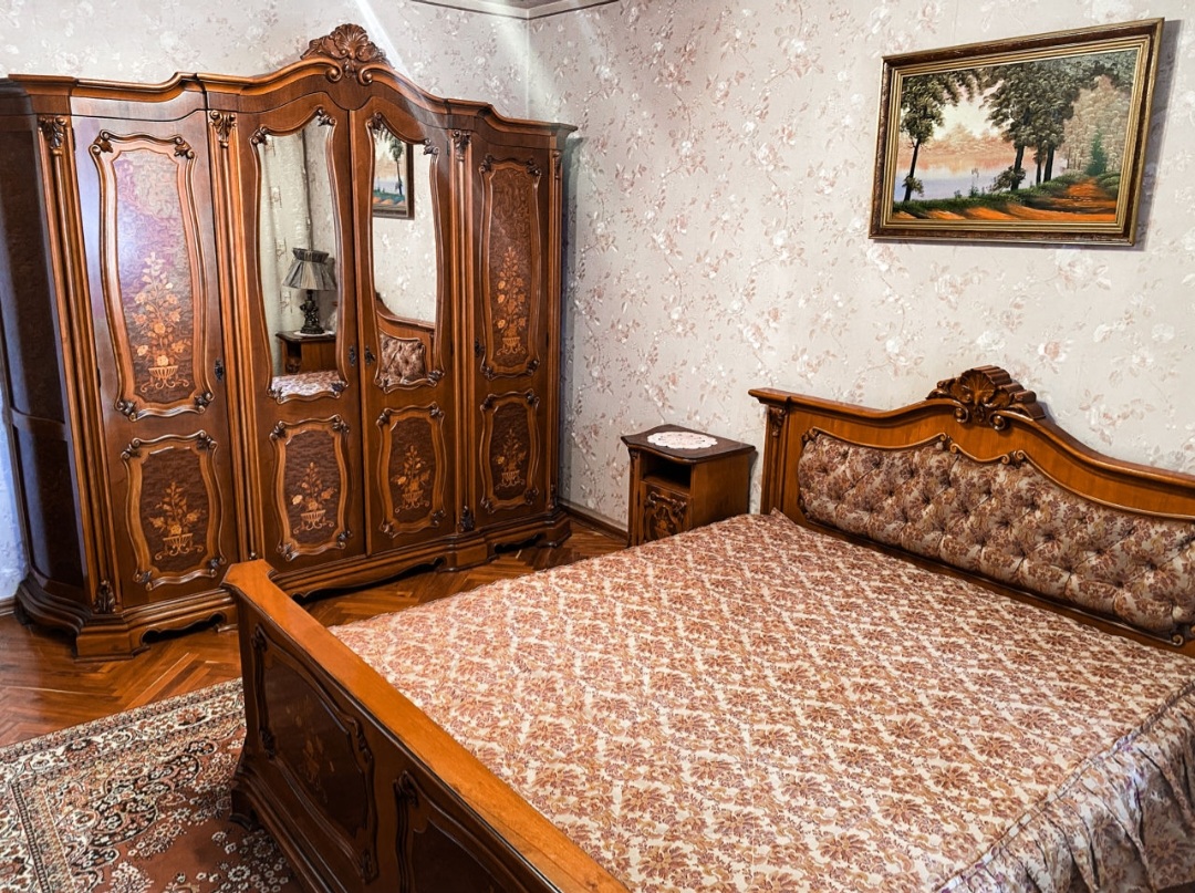 VÂNDUT Apartament de vânzare, Chișinău, sec. Buiucani, seria 135, 4 odăi, mobilat, 83m2, et.5
