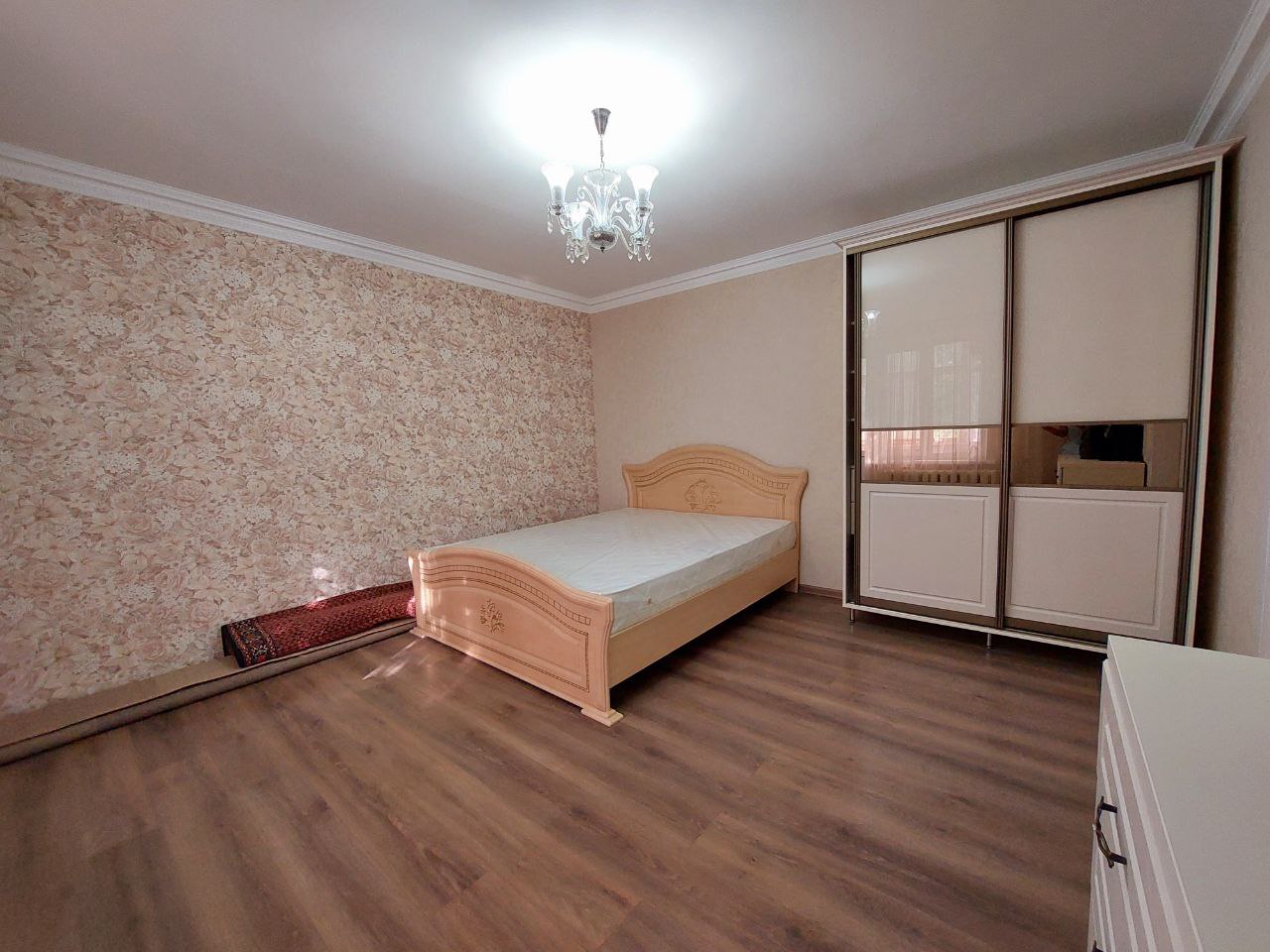 VÂNDUT Apartament de vânzare, Chișinău, sec. Ciocana, seria 143, 2 odăi, 55m2, et.1