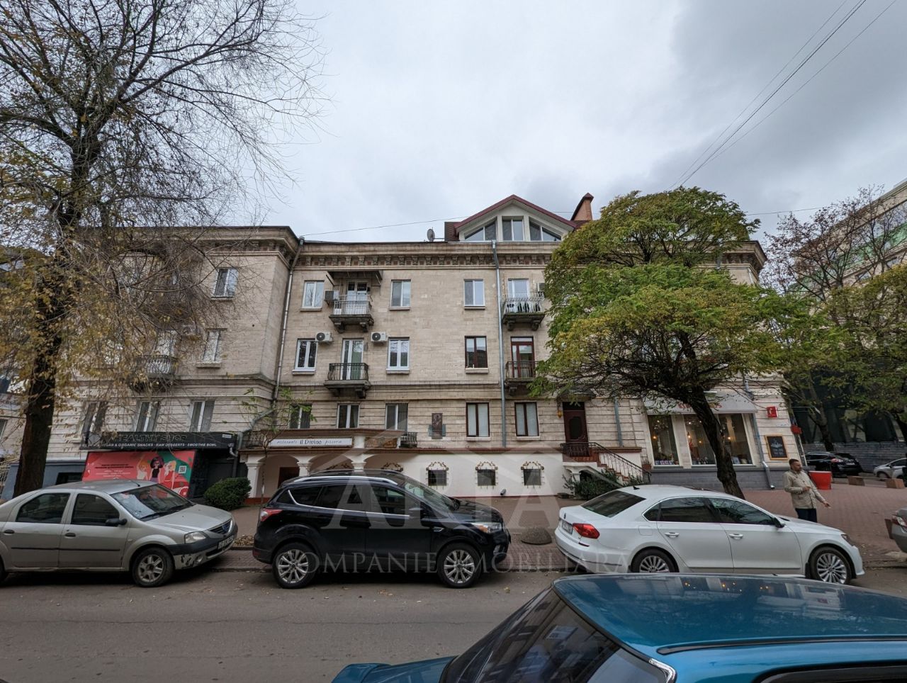 Spre CHIRIE apartament, Chișinău, sec. Centru str. M. Varlaam 75, 2 odăi cu living, mobilat + tehnică, 94 m2, et.4