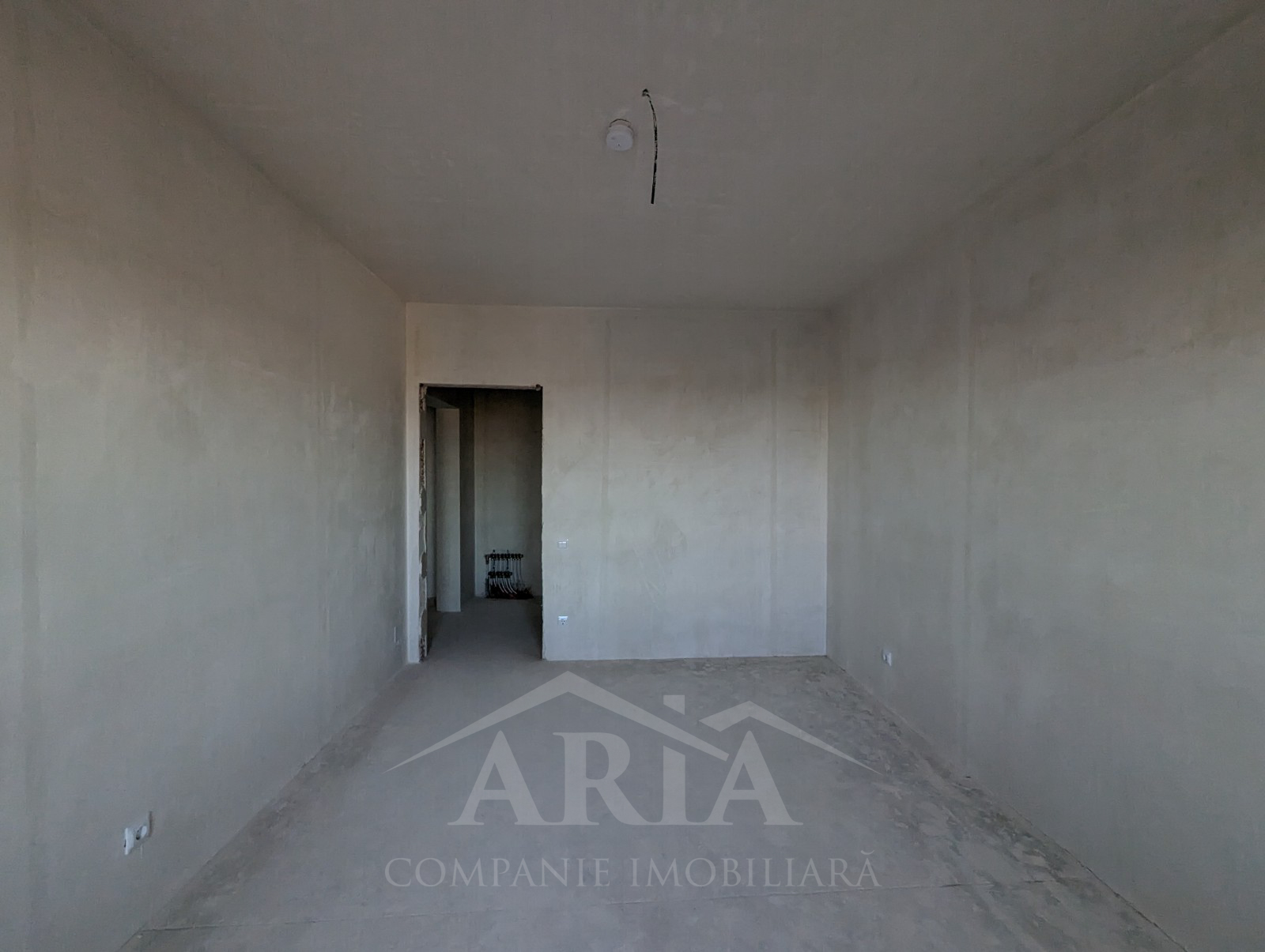 VÂNDUT Apartament de vânzare, Chișinău, sec. Ciocana, Reconscivil, Bloc Nou, 2 odăi, 75 m2, et.9