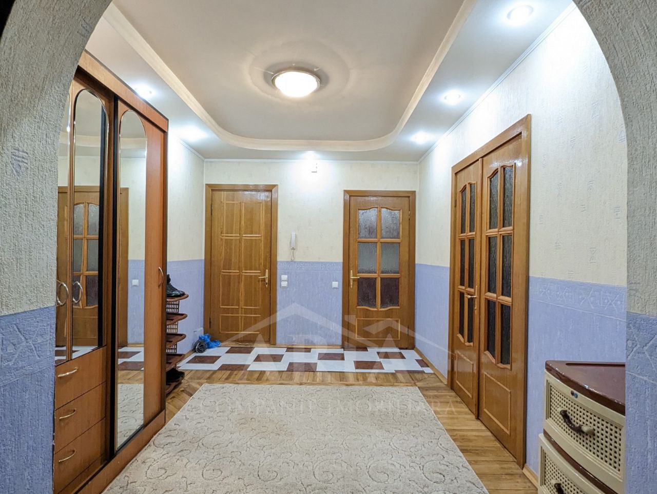 Apartament de vânzare, Chișinău, sec. Botanica, seria 143, 3 odăi, 70 m2, et.4