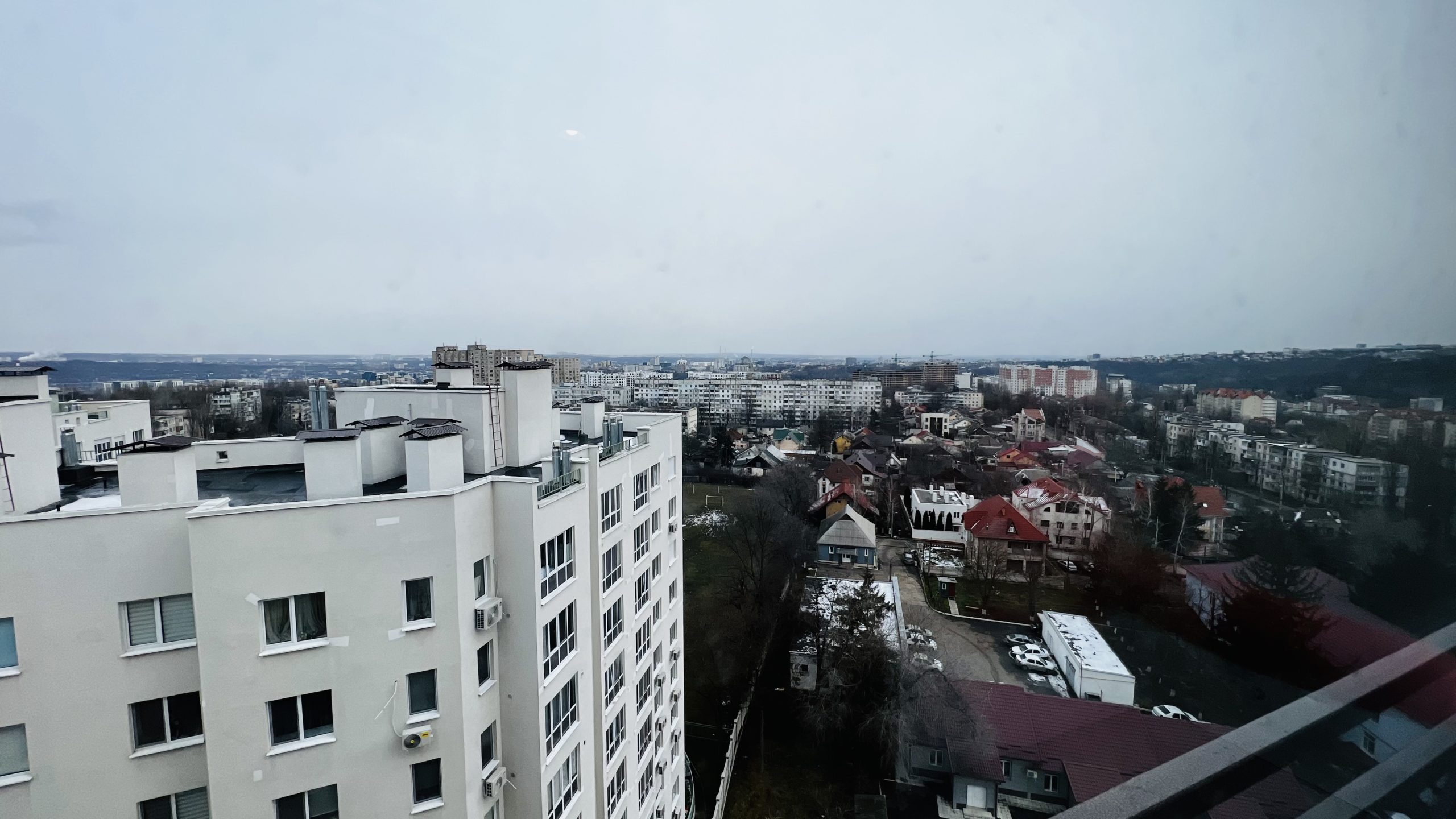 VÂNDUT Apartament de vânzare, Chișinău, sec. Buiucani, Reconscivil, o odaie, euro reparat, 40m2, et.11